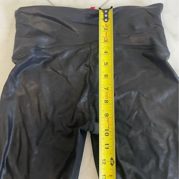 Spanx, women’s large, shiny vegan leather black wide waistband stretch leggings - Picture 4 of 7